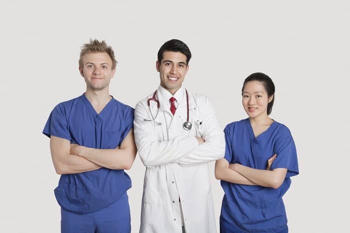 Equipe médica de um Cirurgia Plástica