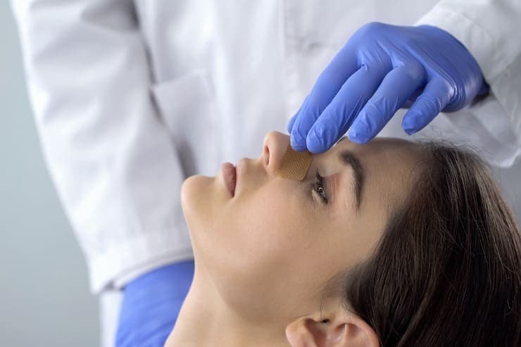 diferença entre alectomia e rinoplastia