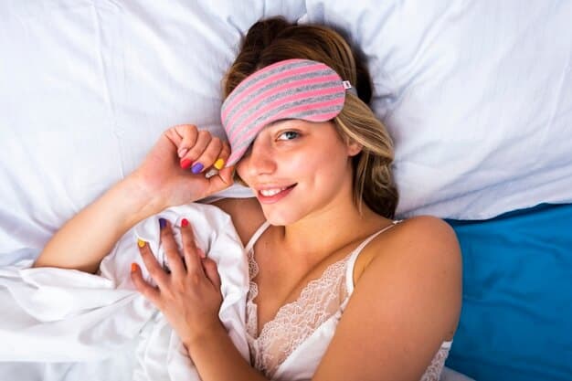 Mulher deitada importância do sono