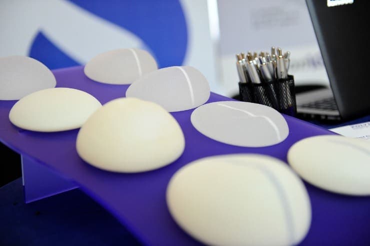 Próteses de silicone que combinem com o corpo