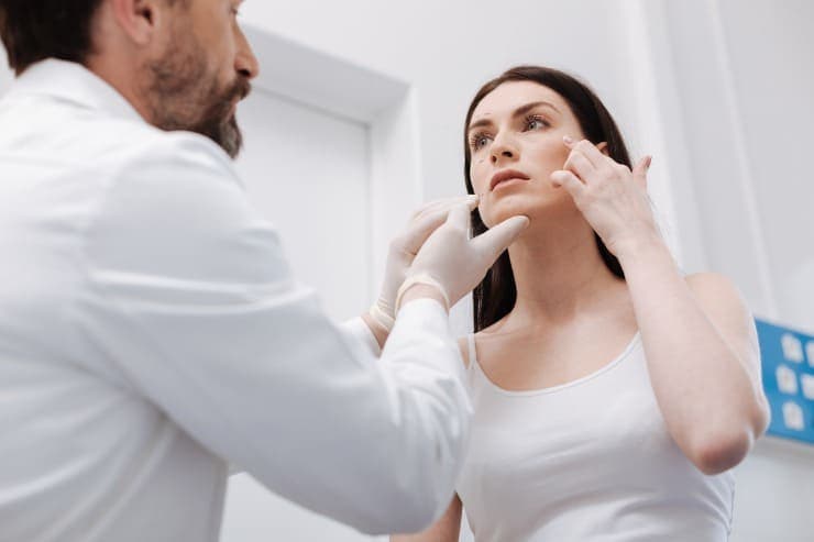 diferenças entre toxica botulinica e preenchimento facial
